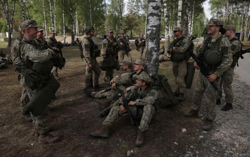 Литва залучила 5,5 тисяч добровольців для оборони країни, - повідомляє Polskie Radio