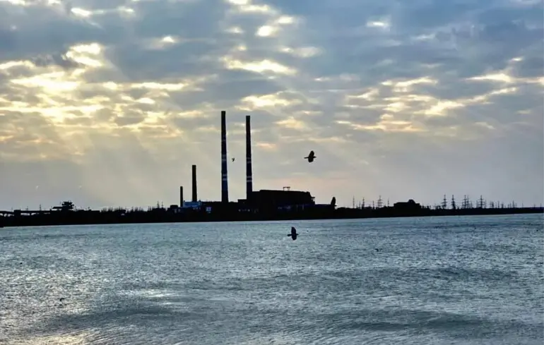 З водосховища в Кураховому вилилося 20 мільйонів кубометрів води, повідомляє ОВА.